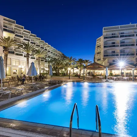 Apollo Hotel 4*