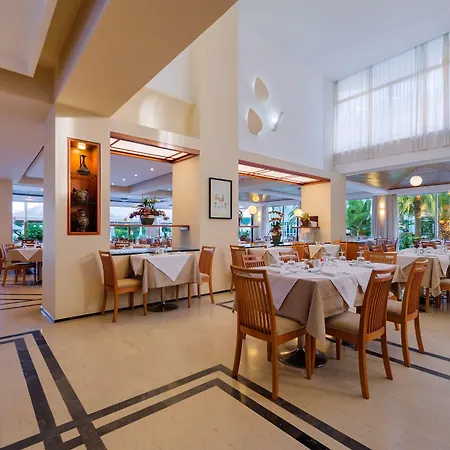 Apollo Hotel